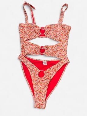 Strawberry Milk Mob Cut Out Ring Bikini Size M